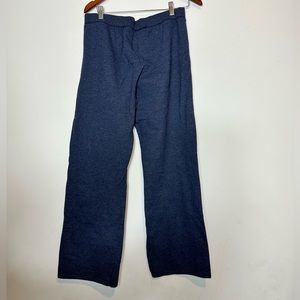 Sweatpants size M for her